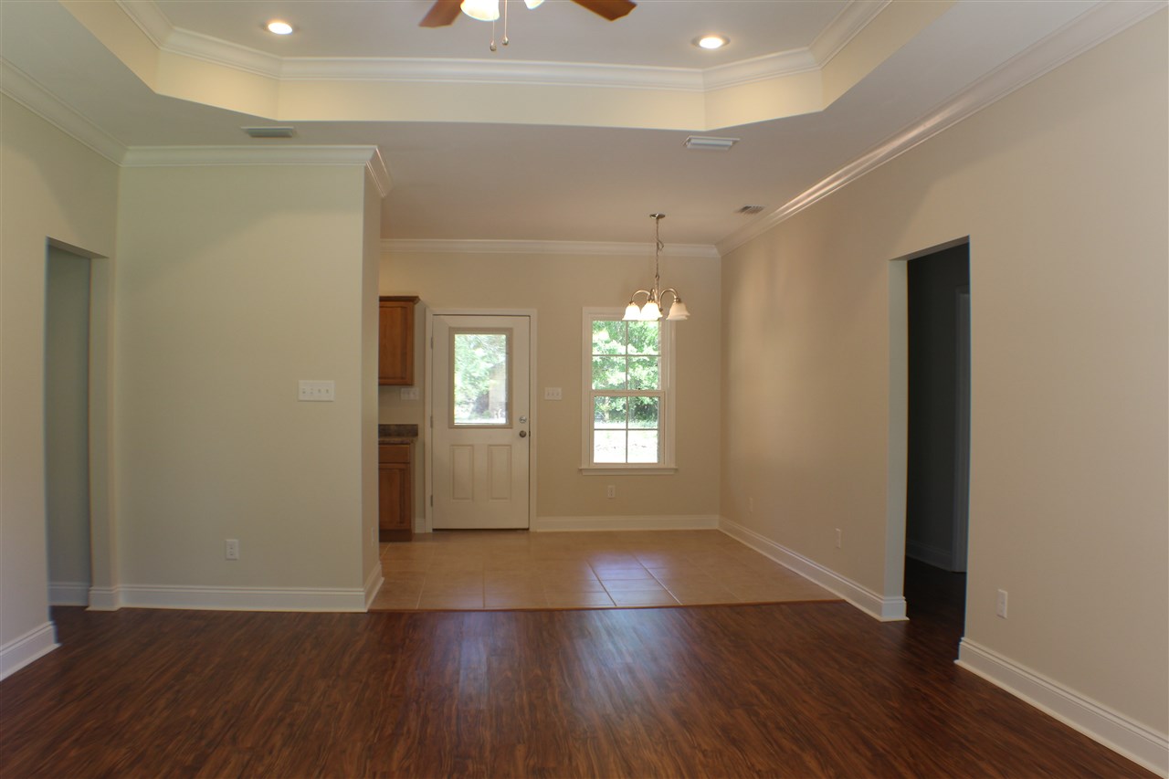 1078 North Walnut Street Loxley, AL 36551 - Photo 5 of 15 Living Room