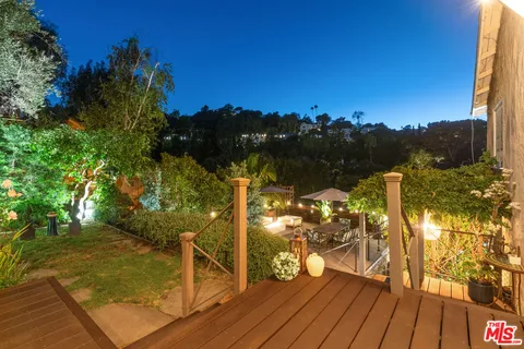 $1,999,999 | 3339 Bennett Drive, Los Angeles, CA 90068