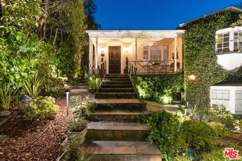 $1,999,999 | 3339 Bennett Drive, Los Angeles, CA 90068