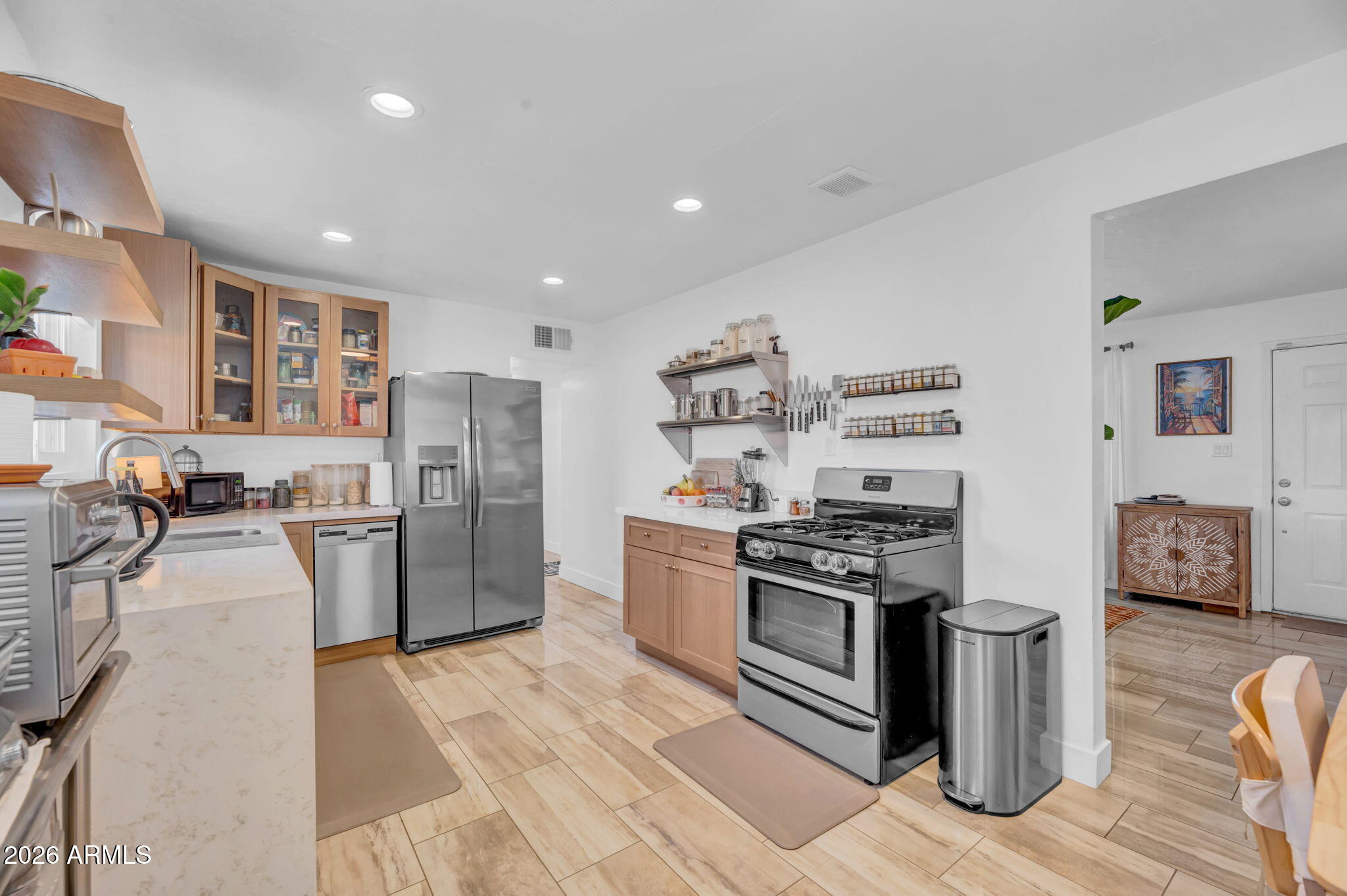 413 West Caron Street Phoenix, AZ 85021 - Photo 10 of 23