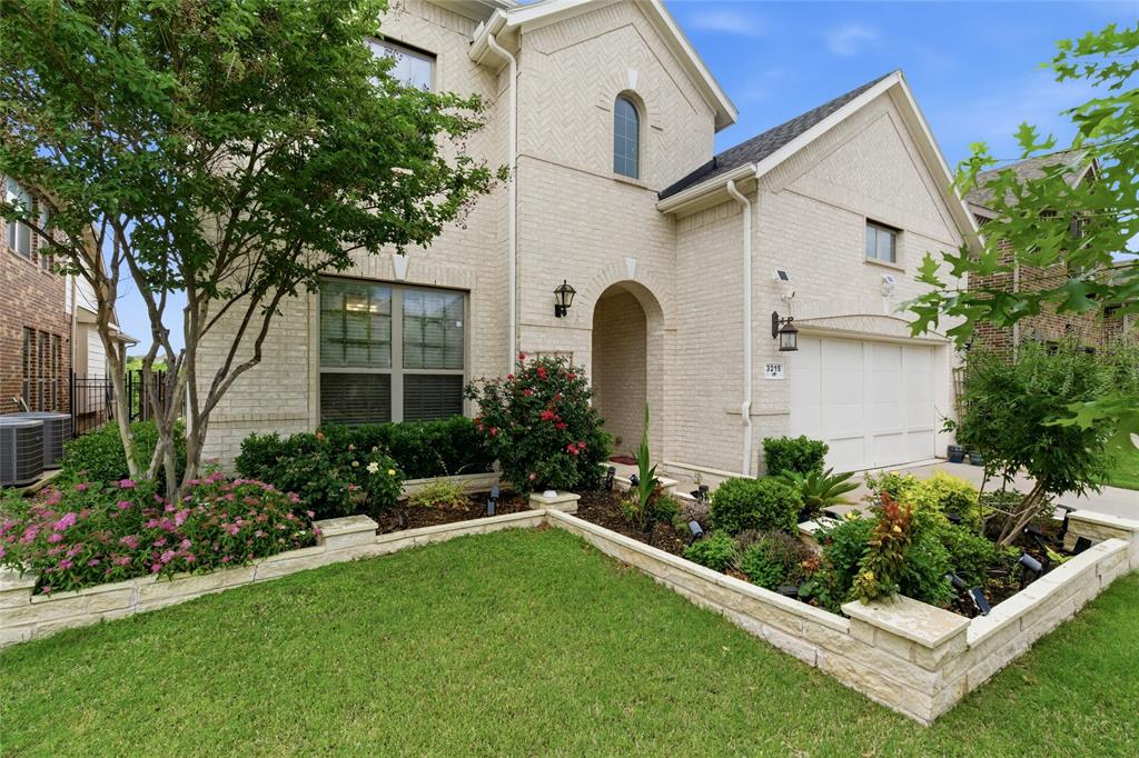 3215 Hyde Street Irving, TX 75063 - Photo 3 of 40