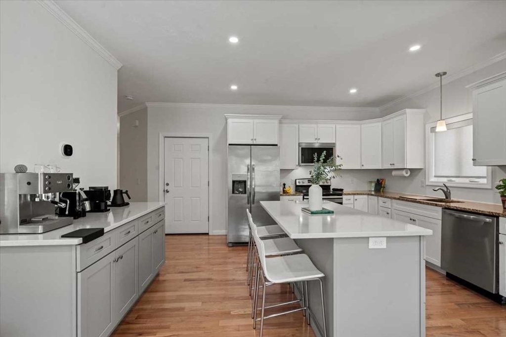 492 Hamilton Street Worcester, MA 01604 - Photo 11 of 42