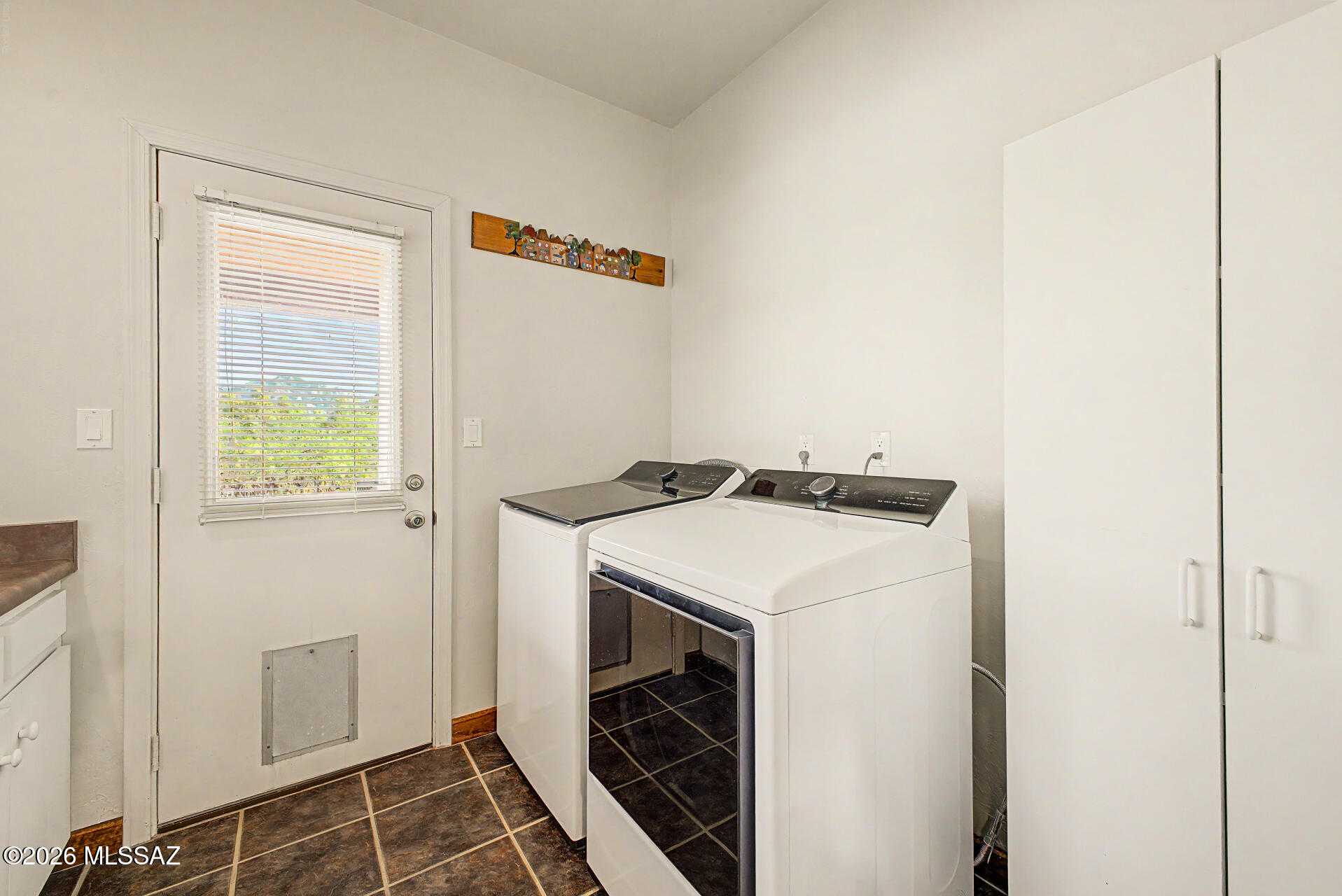 15660 North Pharlap Road Tucson, AZ 85739 - Photo 45 of 49 Laundry Room