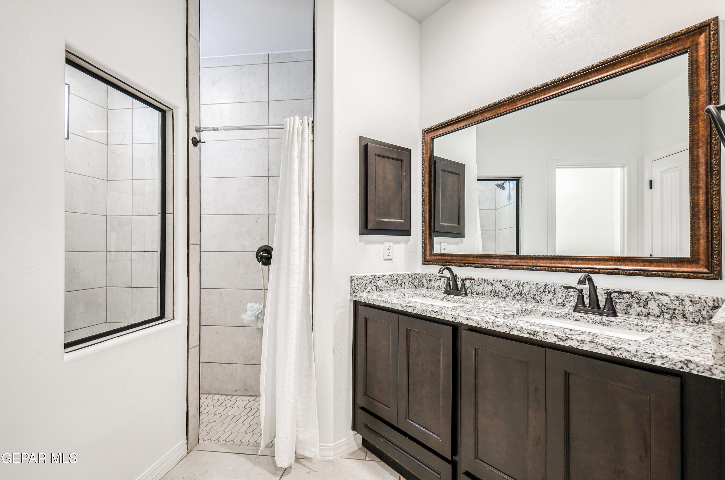 1811 Ritzy Lou Place El Paso, TX 79928 - Photo 11 of 55 IMG_0281_HDR