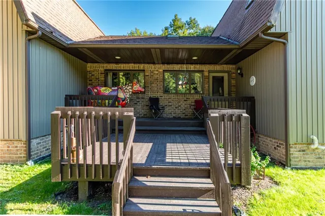 $550,000 | 165 Haun Road, Jamestown, PA 16134