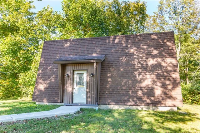 $550,000 | 165 Haun Road, Jamestown, PA 16134