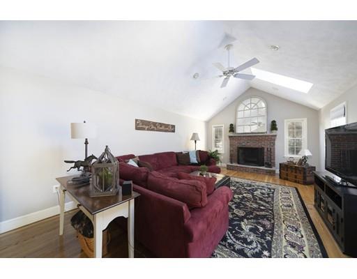 6 Olde Coach Road North Reading, MA 01864 - Photo 7 of 29