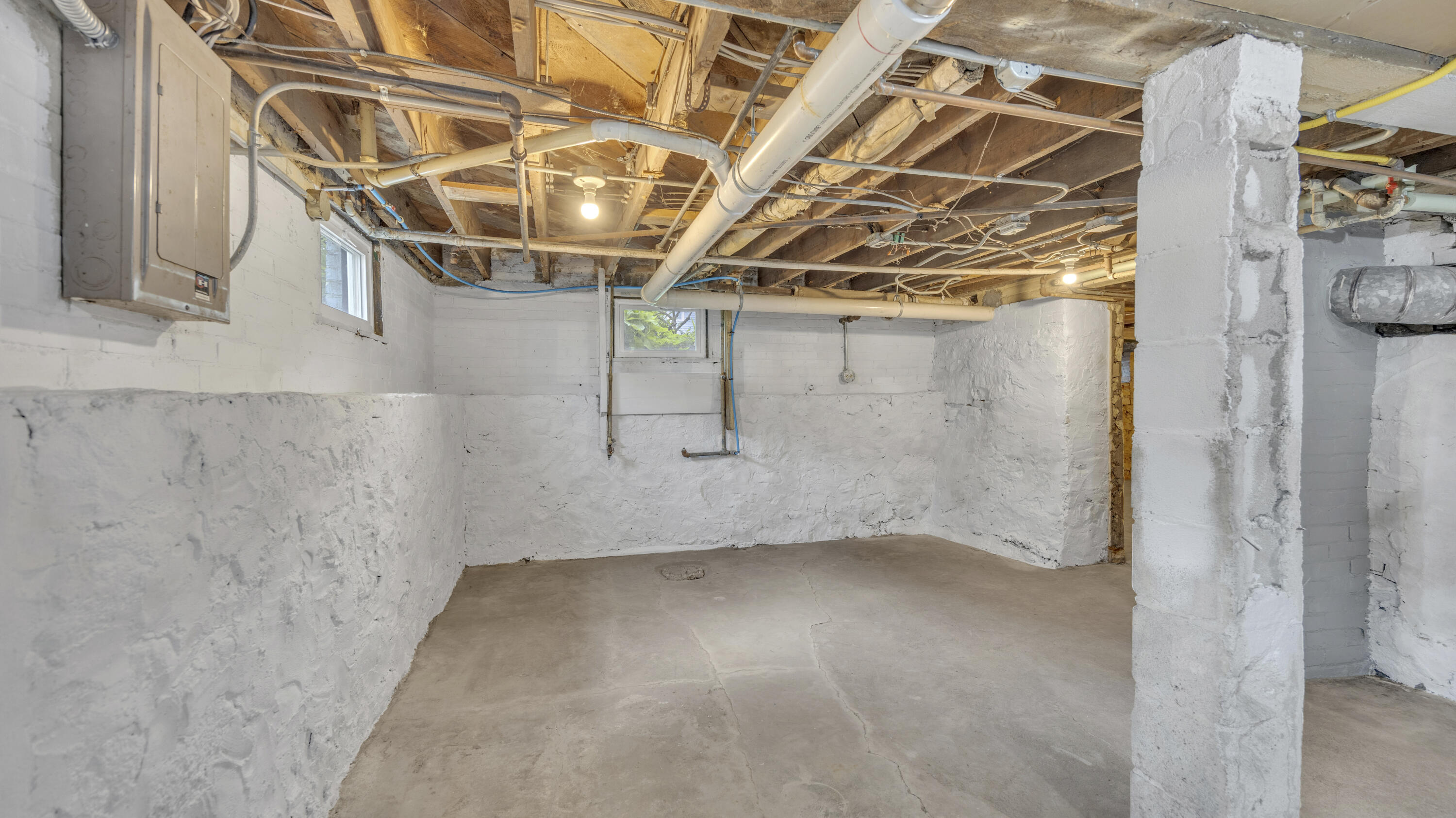 121 Cedar Street Sheboygan Falls, WI 53085 - Photo 36 of 41 Storage