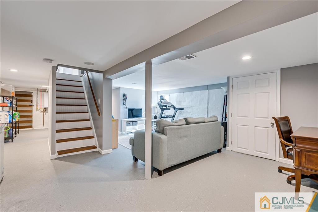 138 Rudolph Avenue Rahway, NJ 07065 - Photo 17 of 31 Gallery Image 17