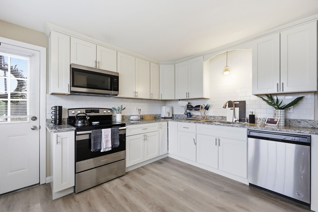 40-42 Ferris Street Springfield, MA 01151 - Photo 10 of 34 Gallery Image 10