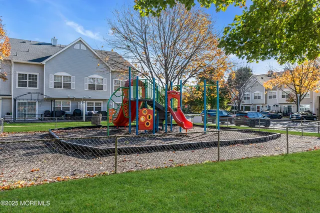 a view of park with entertaining space