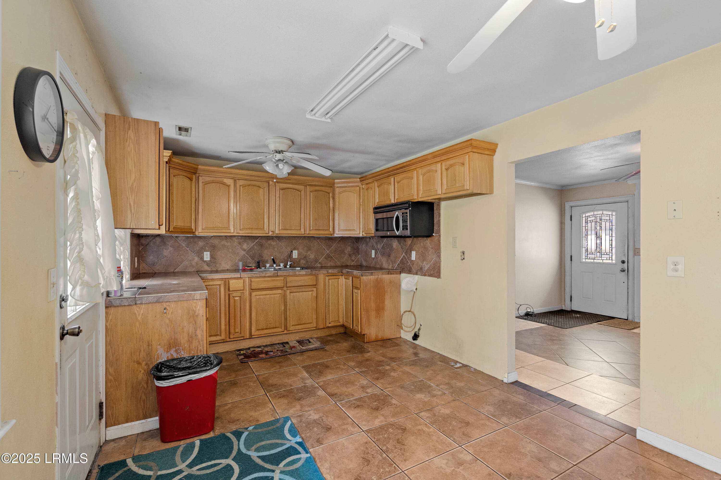 592 Old House Road Ridgeland, SC 29936 - Photo 13 of 33 592 Old House-14