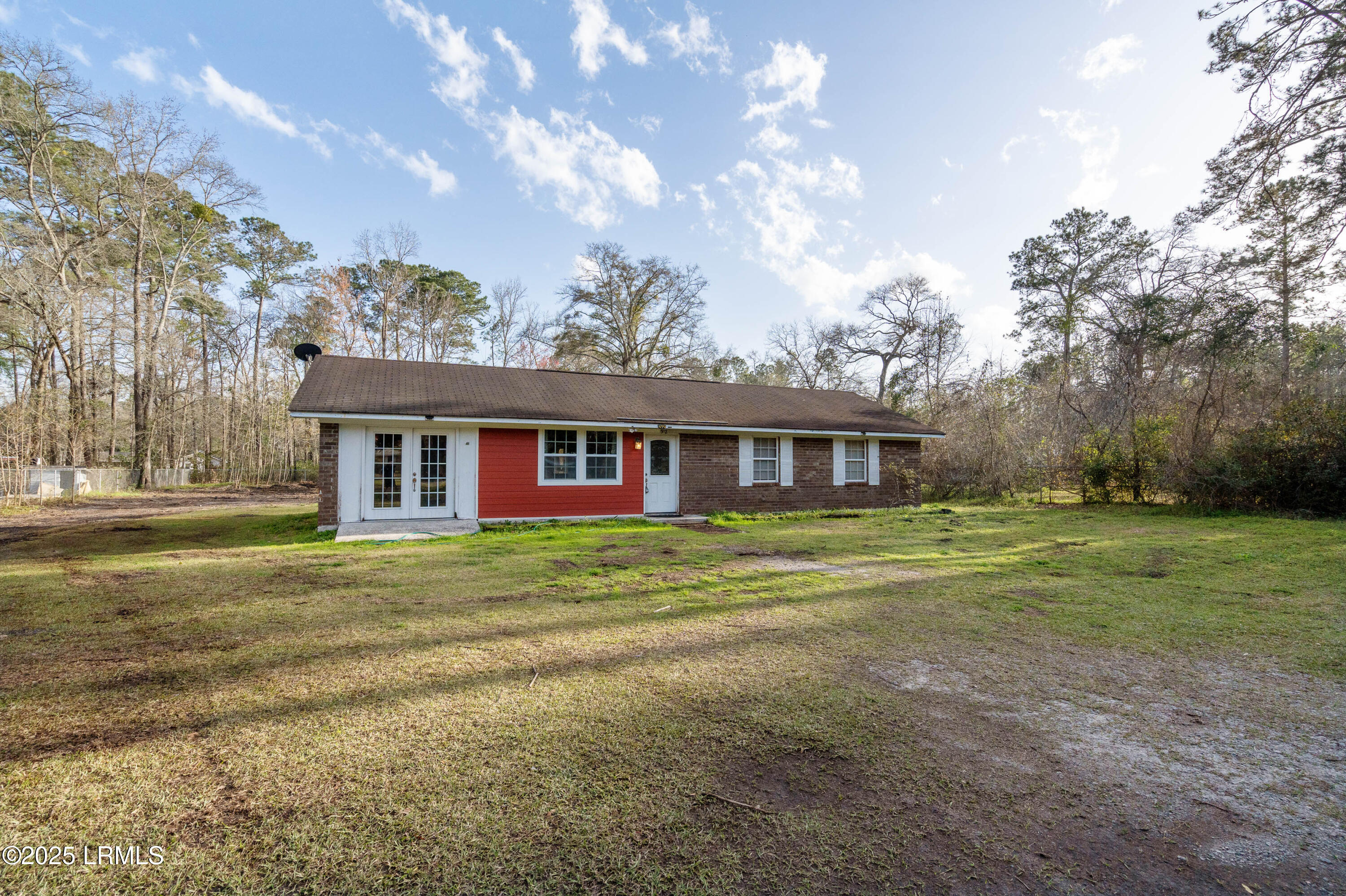 592 Old House Road Ridgeland, SC 29936 - Photo 3 of 33 592 Old House Extra-3