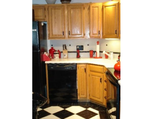 1103 Ridgefield Circle, Unit B Clinton, MA 01510 - Photo 6 of 16 Gallery Image 6