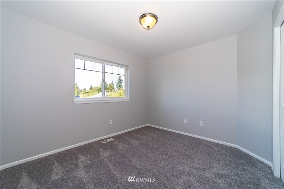 1416 Camas Place Northeast Renton, WA 98056 - Photo 20 of 26 Gallery Image 20