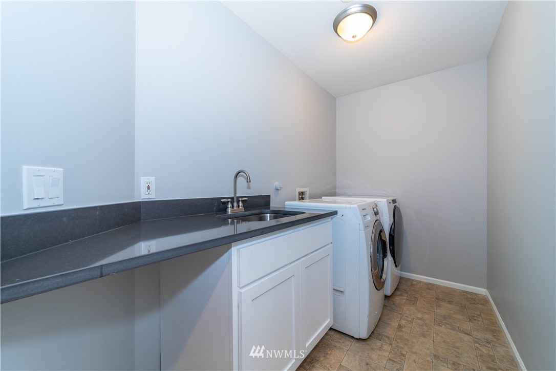 1416 Camas Place Northeast Renton, WA 98056 - Photo 24 of 26 Gallery Image 24