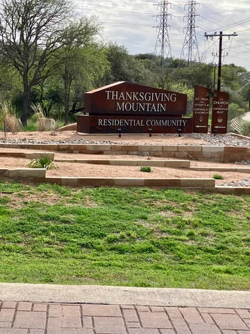 $1,850 | 2203 25th Street, Horseshoe Bay, TX 78657