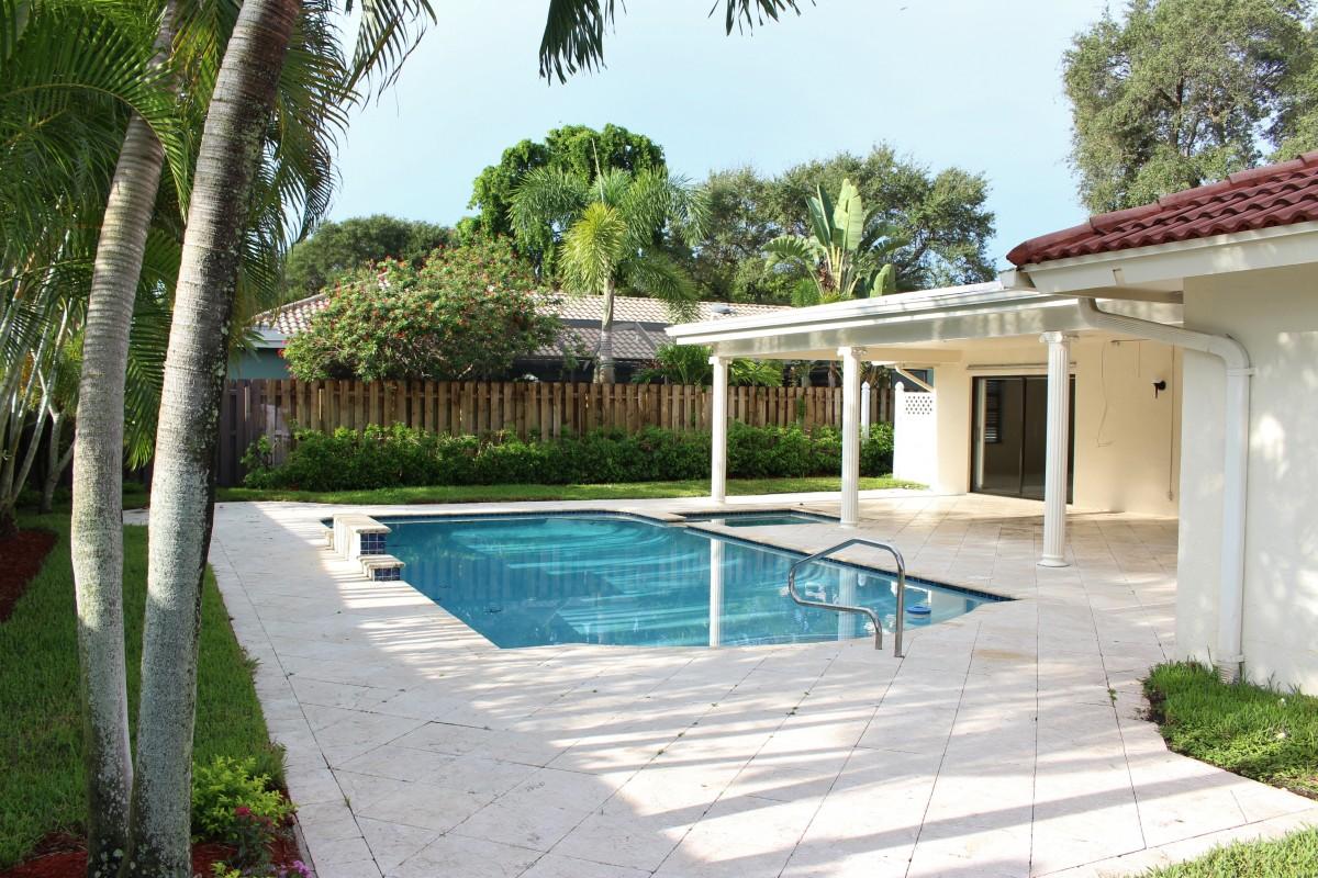1660 Southwest 8th Avenue Boca Raton, FL 33486 - Photo 26 of 26 Large Yard