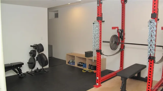 $325,000 | 6344 Green Valley Lane, Lockport Town, NY 14094