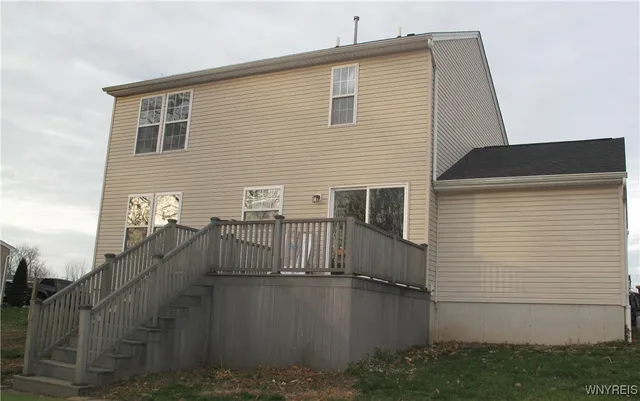 $325,000 | 6344 Green Valley Lane, Lockport Town, NY 14094