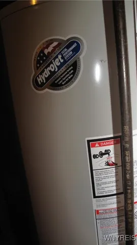 $325,000 | 6344 Green Valley Lane, Lockport Town, NY 14094