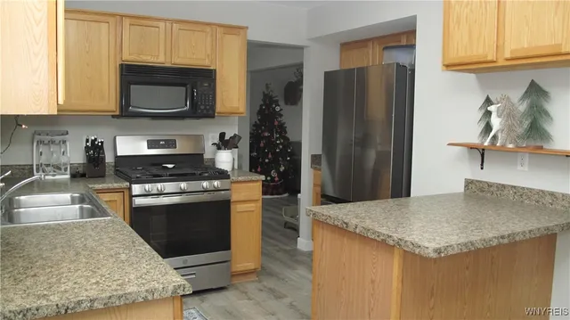 $325,000 | 6344 Green Valley Lane, Lockport Town, NY 14094