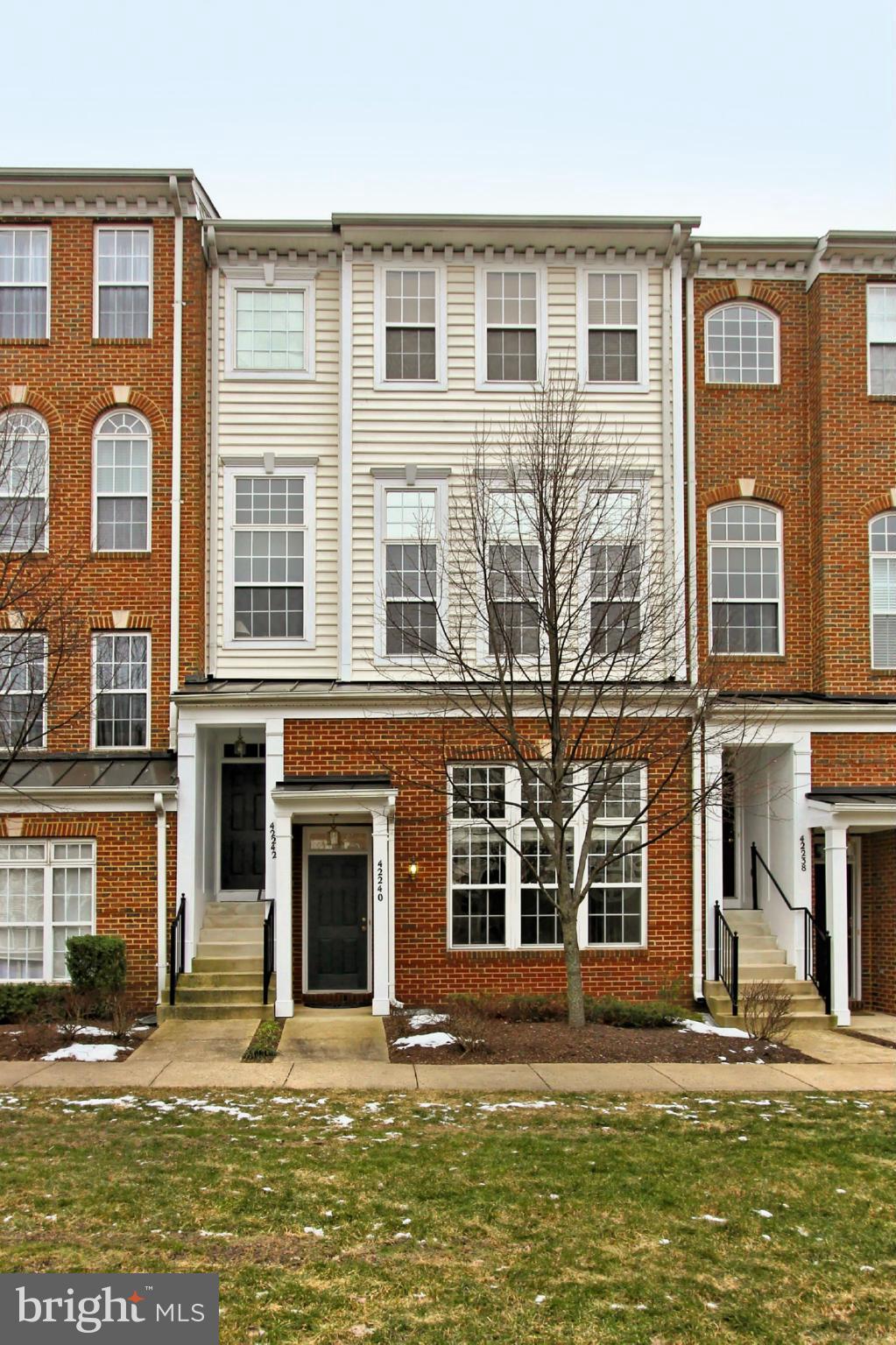 42240 Black Rock Terrace, Unit 1003 Stone Ridge, VA 20105 - Photo 2 of 30 Exterior (Front)
