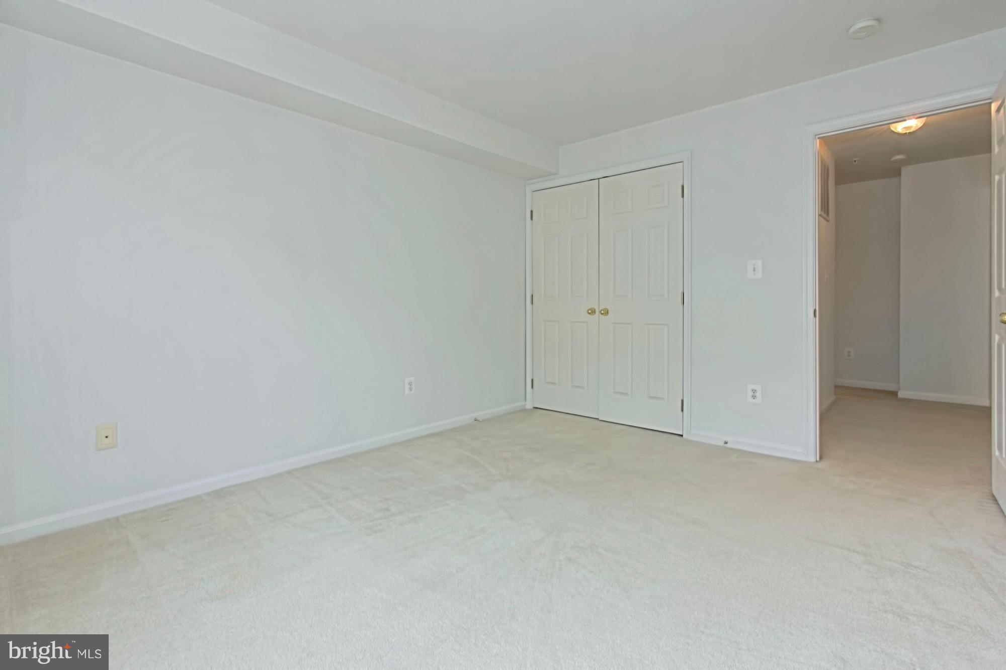 42240 Black Rock Terrace, Unit 1003 Stone Ridge, VA 20105 - Photo 25 of 30 Bedroom