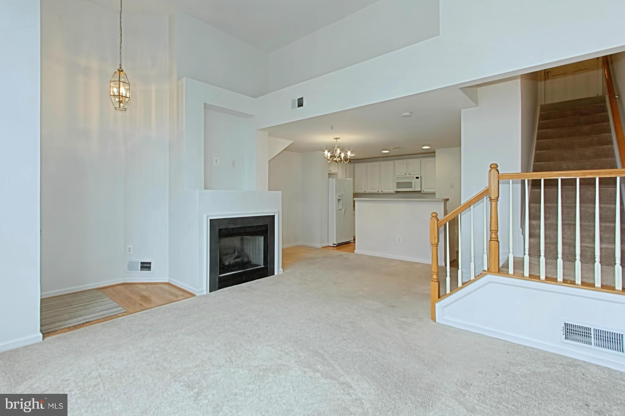 42240 Black Rock Terrace, Unit 1003 Stone Ridge, VA 20105 - Photo 9 of 30 Living Room