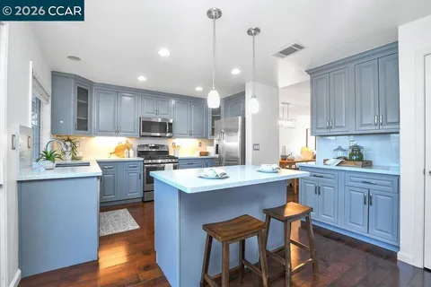 $1,049,900 | 326 Liveoak Court, Martinez, CA 94553