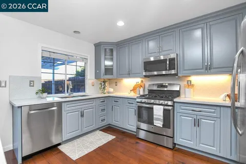 $1,049,900 | 326 Liveoak Court, Martinez, CA 94553