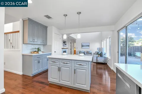 $1,049,900 | 326 Liveoak Court, Martinez, CA 94553