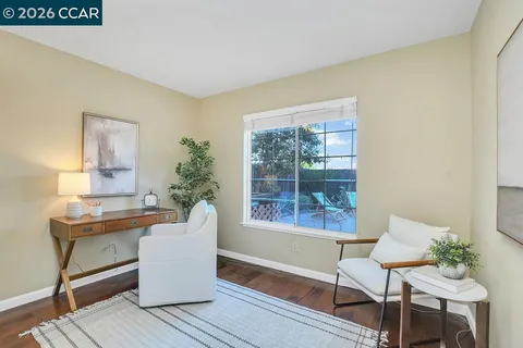 $1,049,900 | 326 Liveoak Court, Martinez, CA 94553