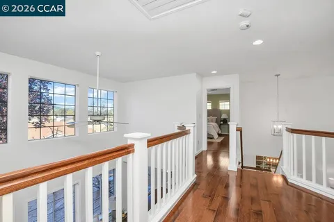 $1,049,900 | 326 Liveoak Court, Martinez, CA 94553