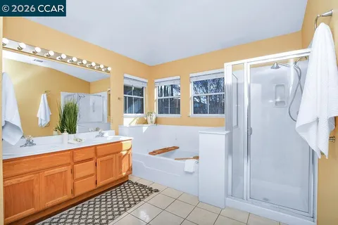 $1,049,900 | 326 Liveoak Court, Martinez, CA 94553