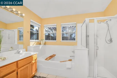 $1,049,900 | 326 Liveoak Court, Martinez, CA 94553