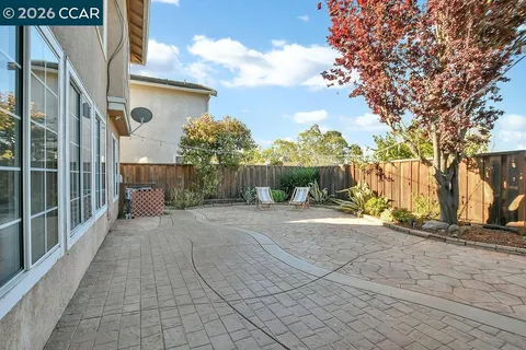 $1,049,900 | 326 Liveoak Court, Martinez, CA 94553