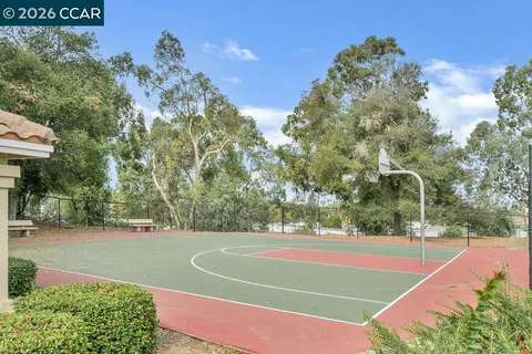 $1,049,900 | 326 Liveoak Court, Martinez, CA 94553