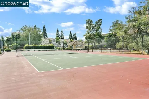 $1,049,900 | 326 Liveoak Court, Martinez, CA 94553