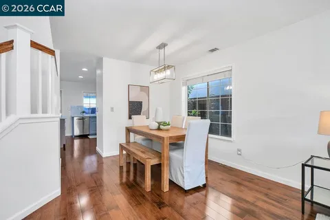 $1,049,900 | 326 Liveoak Court, Martinez, CA 94553