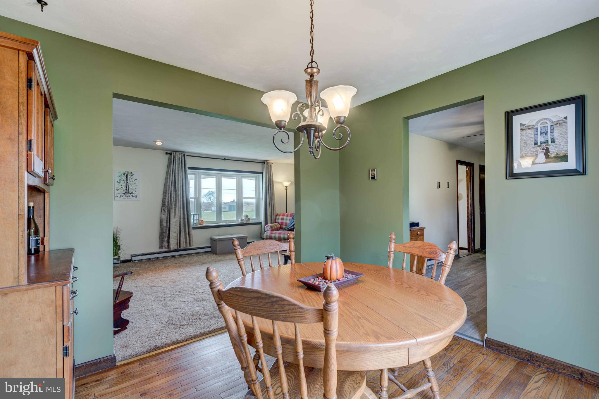 11642 Simmons Road Taneytown, MD 21787 - Photo 18 of 29 Updated light fixture