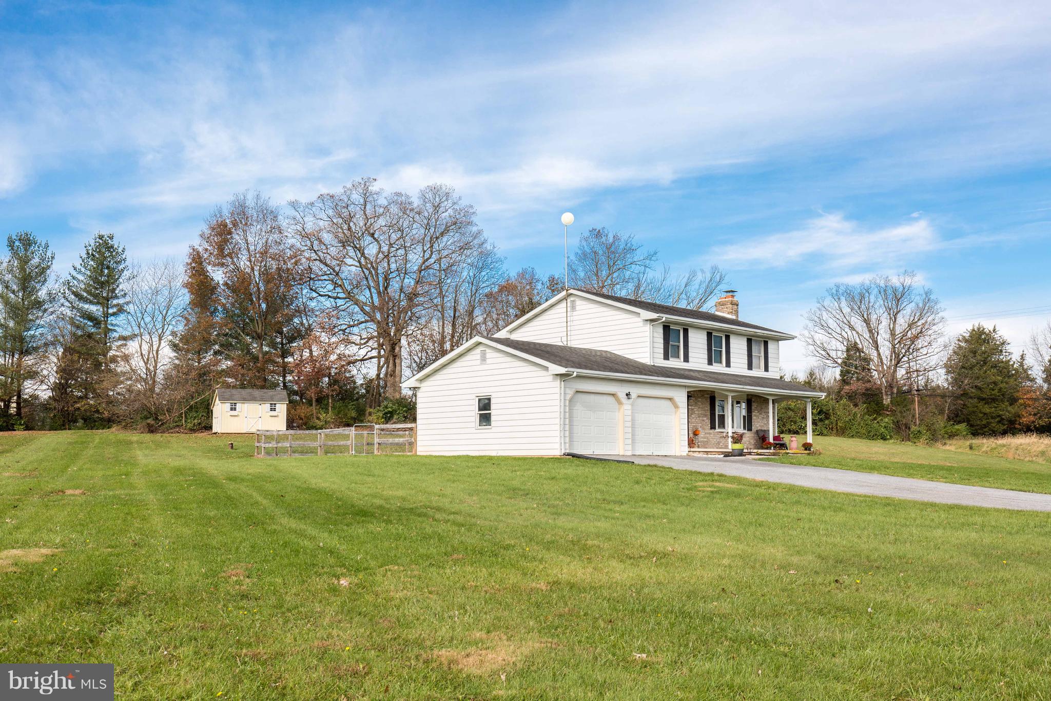 11642 Simmons Road Taneytown, MD 21787 - Photo 6 of 29 New Garage Doors!!!