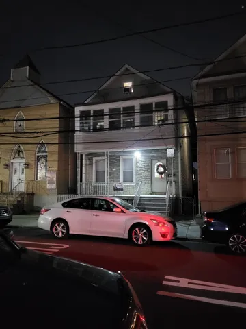 $2,400 | 89 West 21st Street, Unit 1, Bayonne, NJ 07002