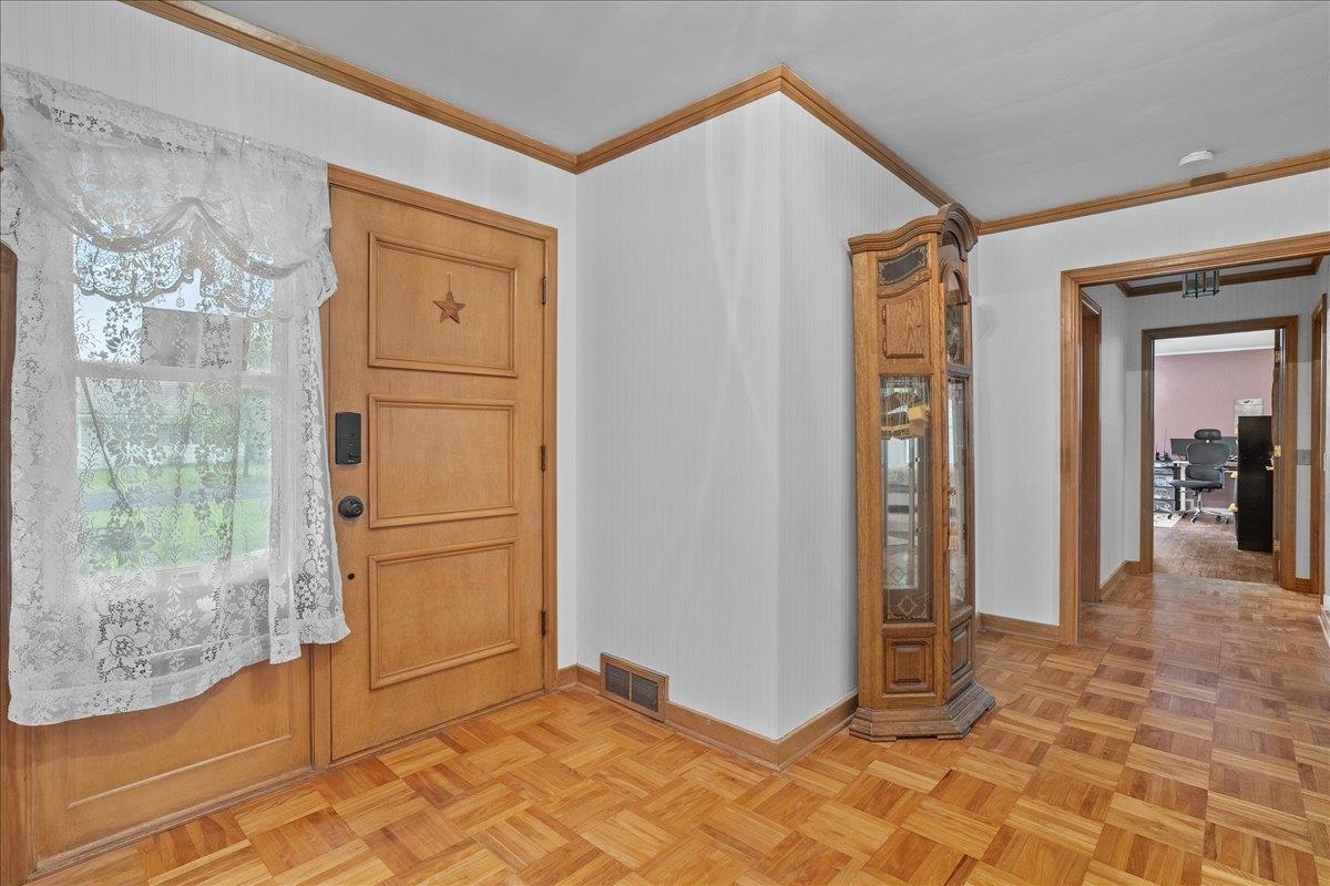 718 South Drake Avenue Marshfield, WI 54449 - Photo 5 of 28
