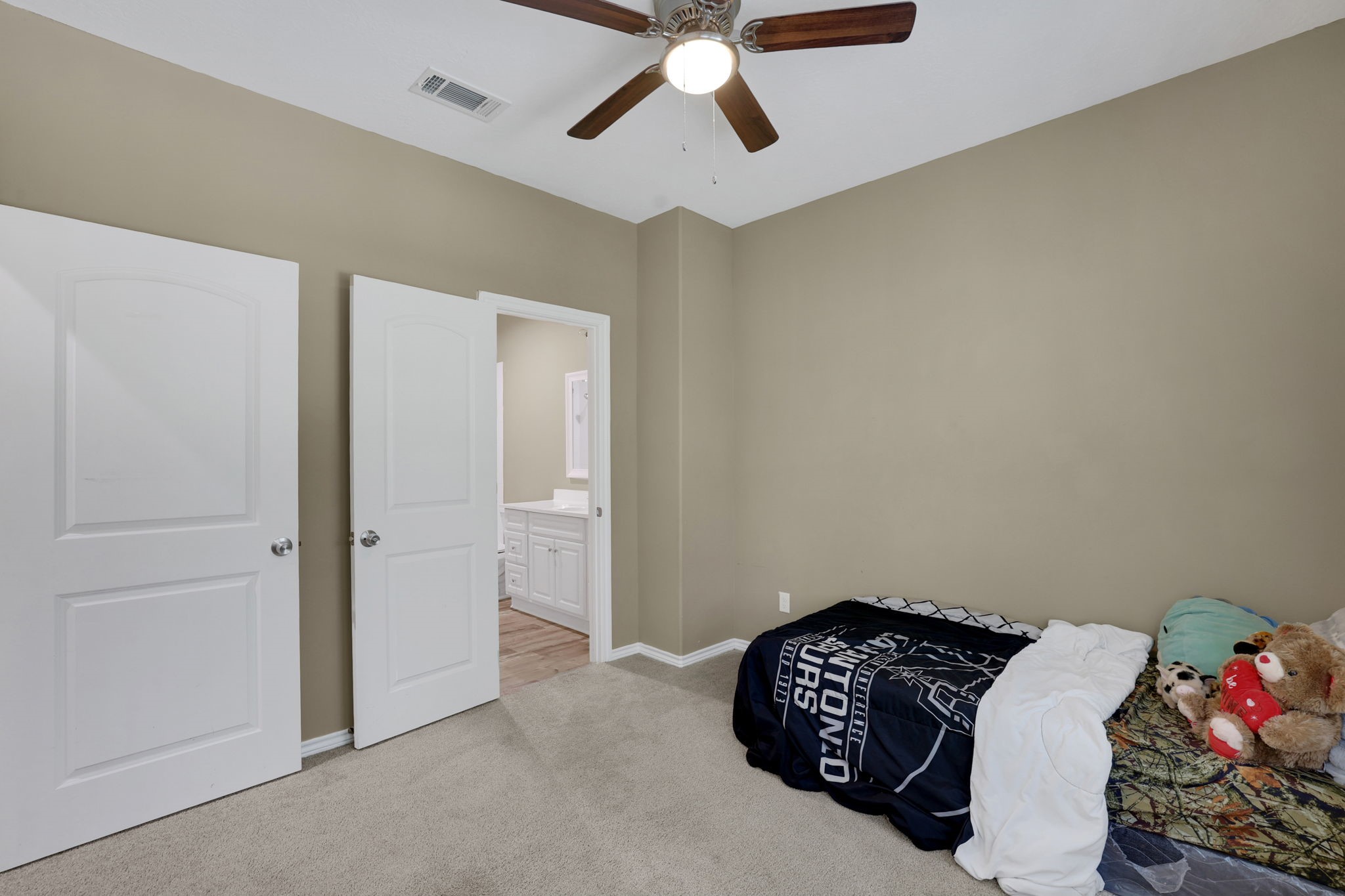 97 Harrell Road Coldspring, TX 77331 - Photo 23 of 31 Guest bedroom 3 with en-suite