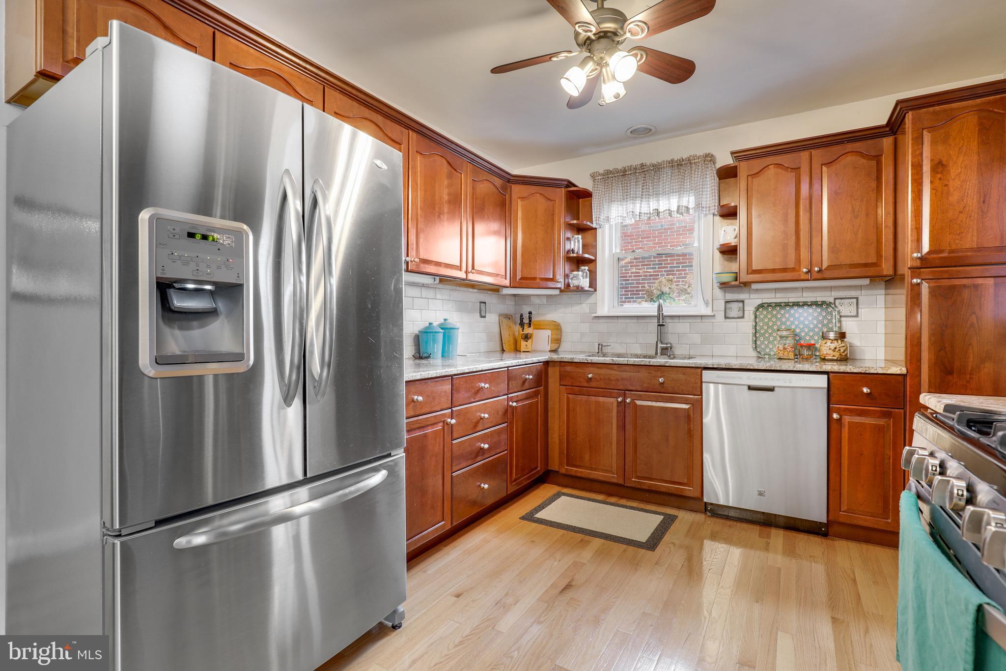 508 Windwood Road Baltimore, MD 21212 - Photo 12 of 48 Updated Kitchen- Stainless Appliances