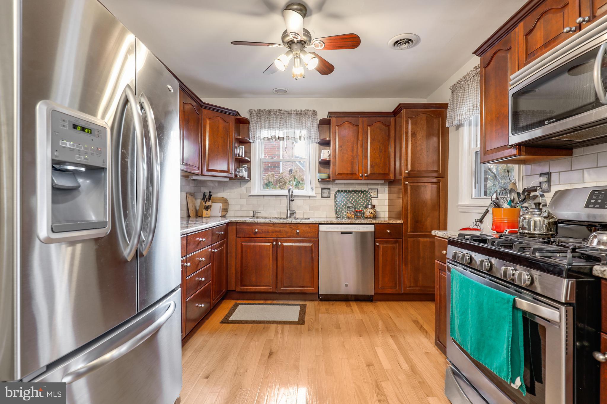 508 Windwood Road Baltimore, MD 21212 - Photo 13 of 48 Wood flooring