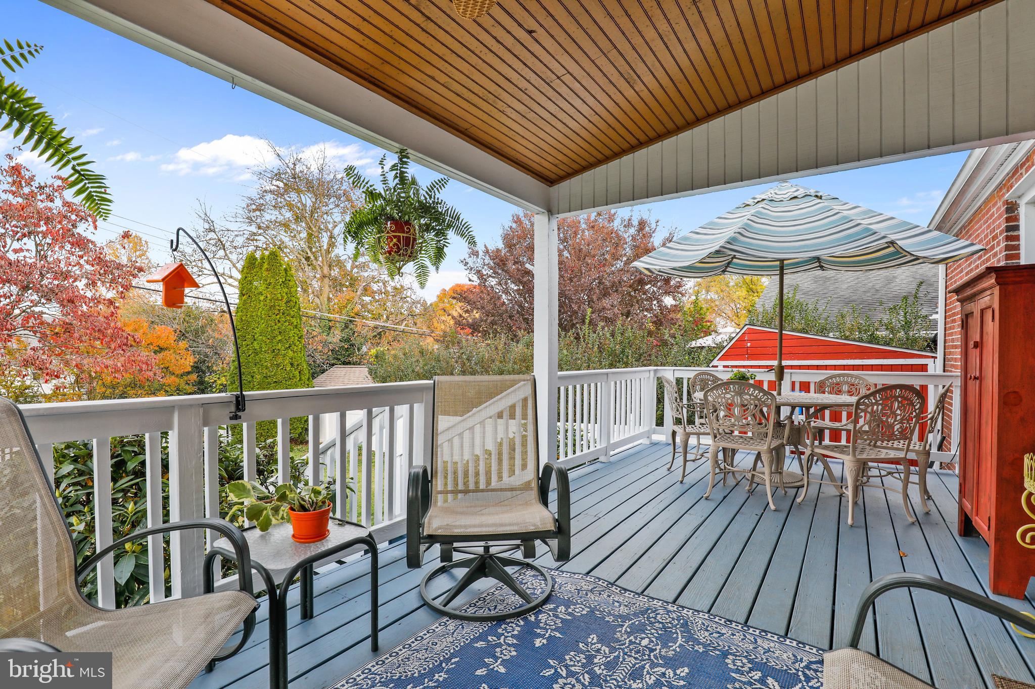 508 Windwood Road Baltimore, MD 21212 - Photo 18 of 48 Trex Deck - maintenance=free