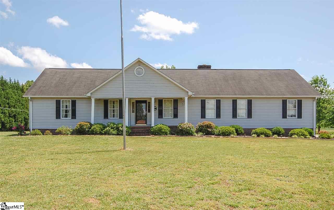 8321 Reidville Road Greer, SC 29651 - Photo 1 of 31 Gallery Image 1
