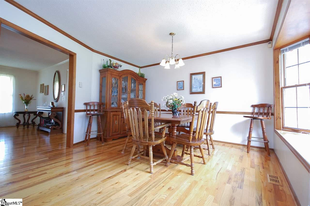 8321 Reidville Road Greer, SC 29651 - Photo 10 of 31 Gallery Image 10